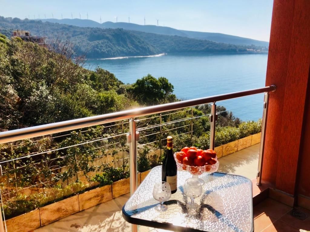 Апартаменты Apartments Sunny Marina Добра-Вода