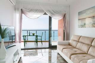 Апартаменты Apartments Sunny Marina Добра-Вода Апартаменты Делюкс-3