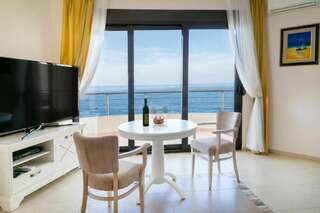 Апартаменты Apartments Sunny Marina Добра-Вода Улучшенные апартаменты-2