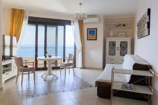 Апартаменты Apartments Sunny Marina Добра-Вода Улучшенные апартаменты-10